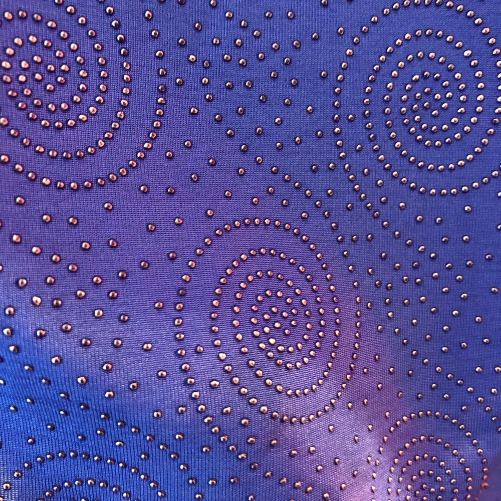 Beautiful starry blue sleeveless shirt. - Picture 5 of 5